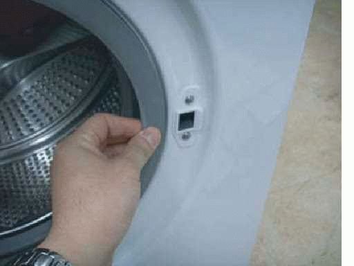 4. Оставляйте дверцу стиральной машины приоткрытой